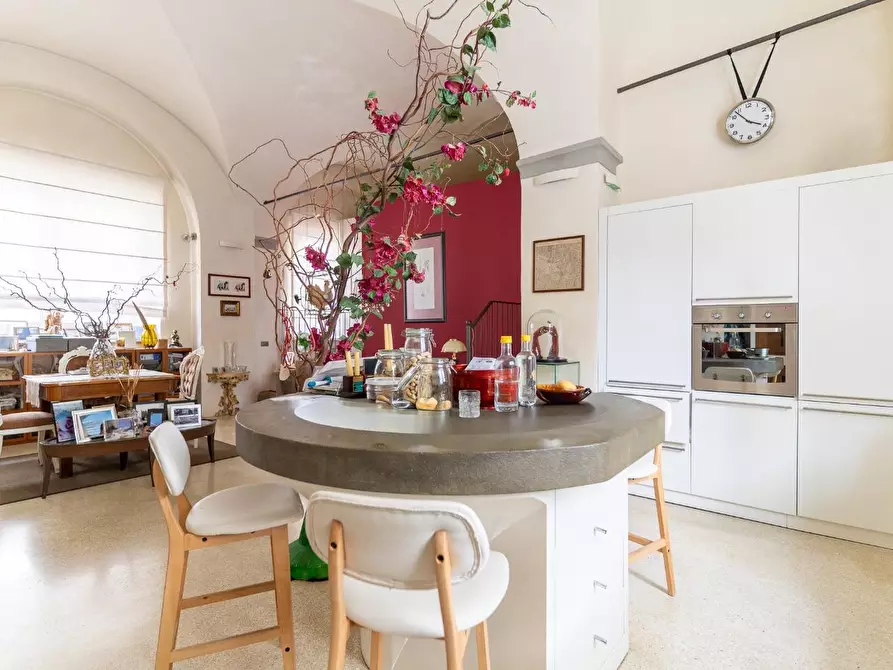 Immagine 9 di Loft/Open space in vendita  a Empoli