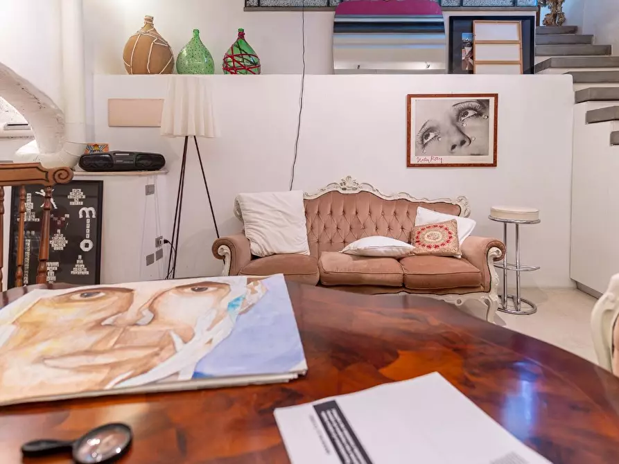 Immagine 29 di Loft/Open space in vendita  a Empoli