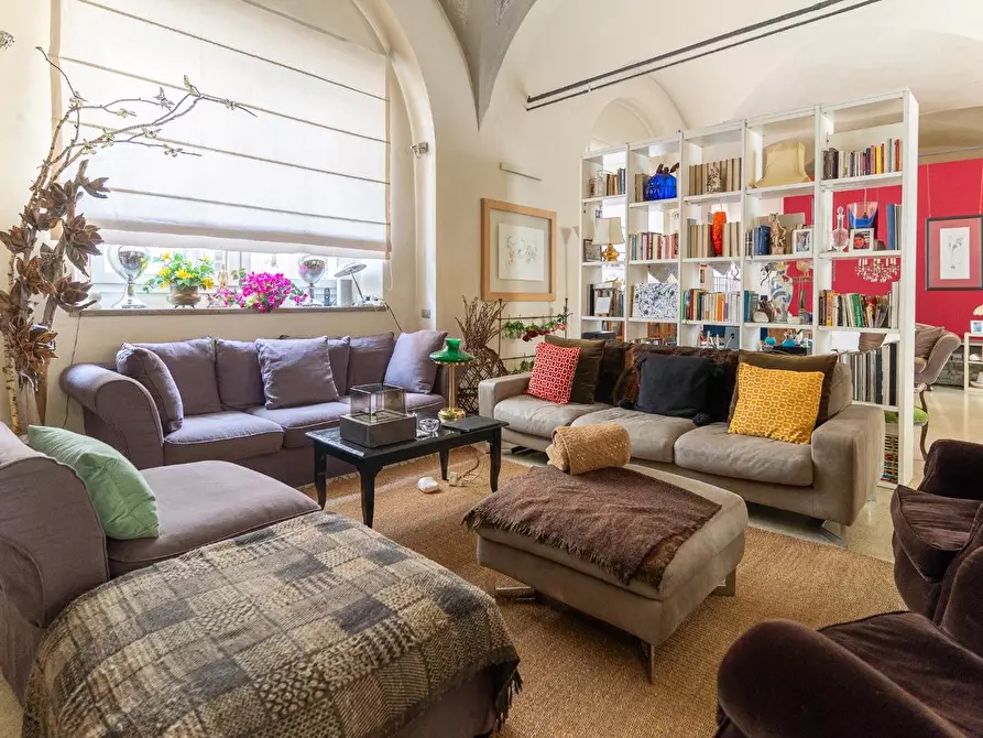 Immagine 7 di Loft/Open space in vendita  a Empoli