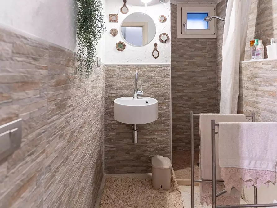 Immagine 37 di Loft/Open space in vendita  a Empoli