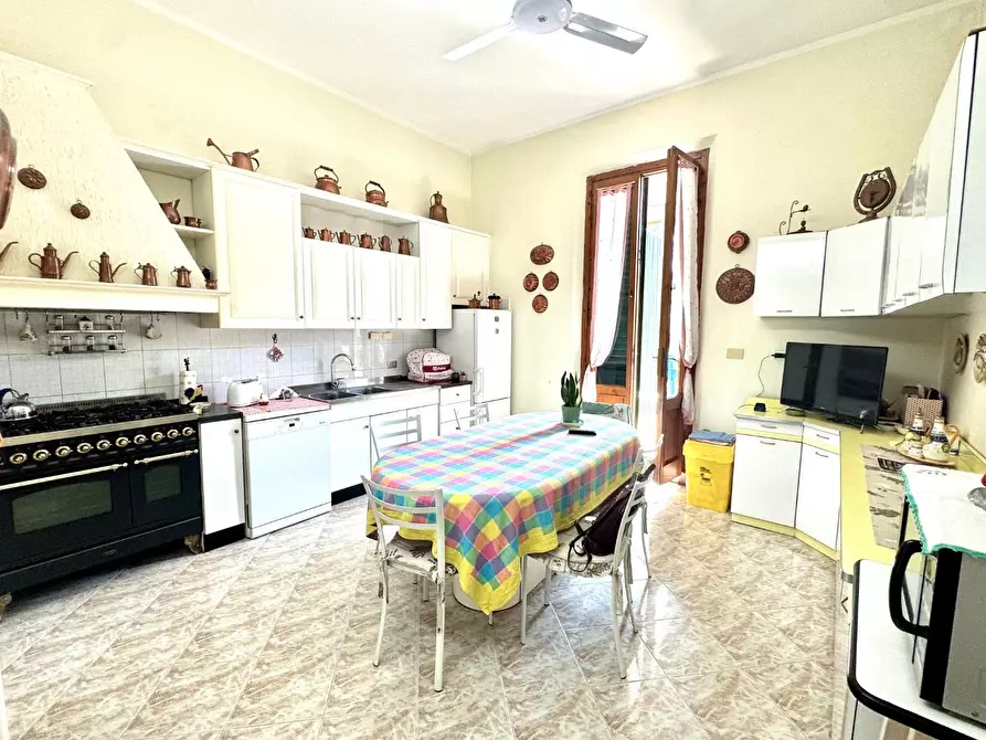 Immagine 18 di Appartamento in vendita  a Empoli