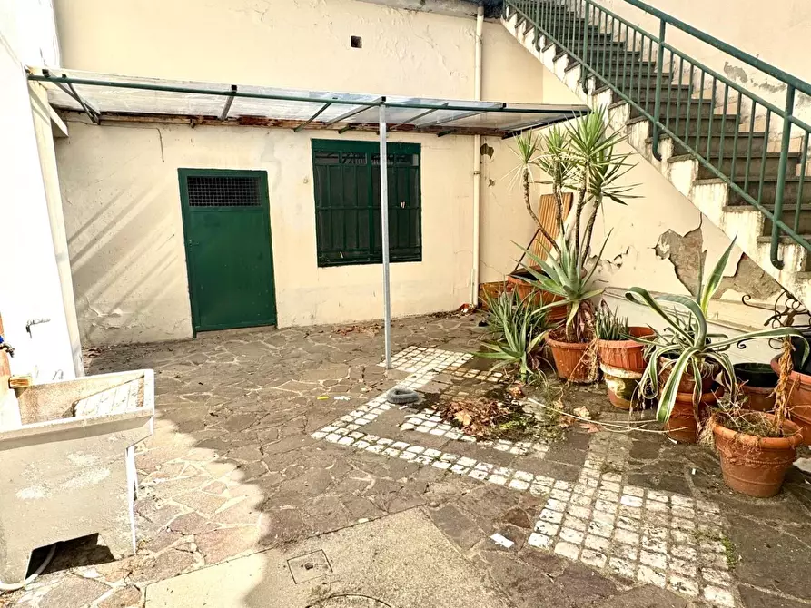 Immagine 37 di Appartamento in vendita  a Empoli