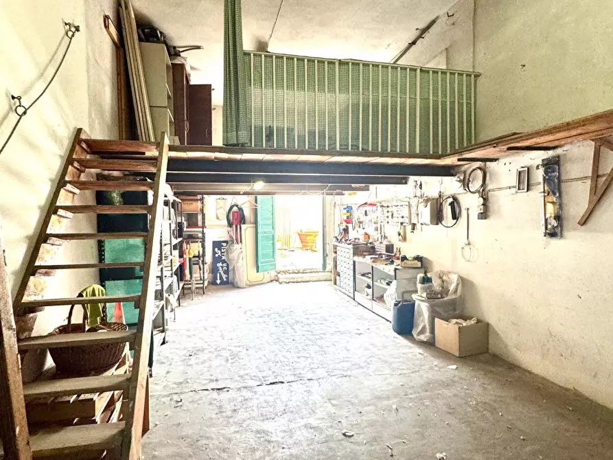 Immagine 41 di Appartamento in vendita  a Empoli