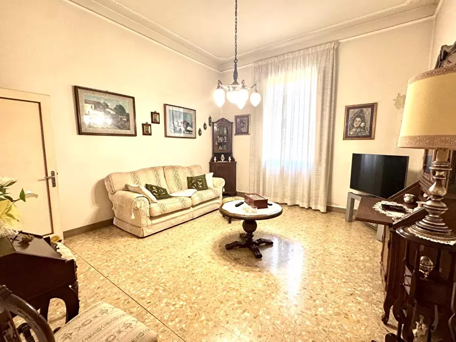 Immagine 7 di Appartamento in vendita  a Empoli