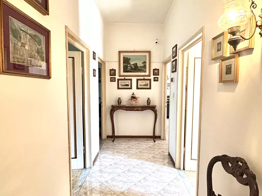 Immagine 13 di Appartamento in vendita  a Empoli