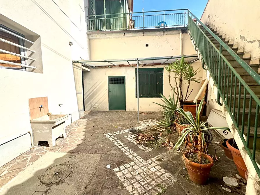 Immagine 38 di Appartamento in vendita  a Empoli