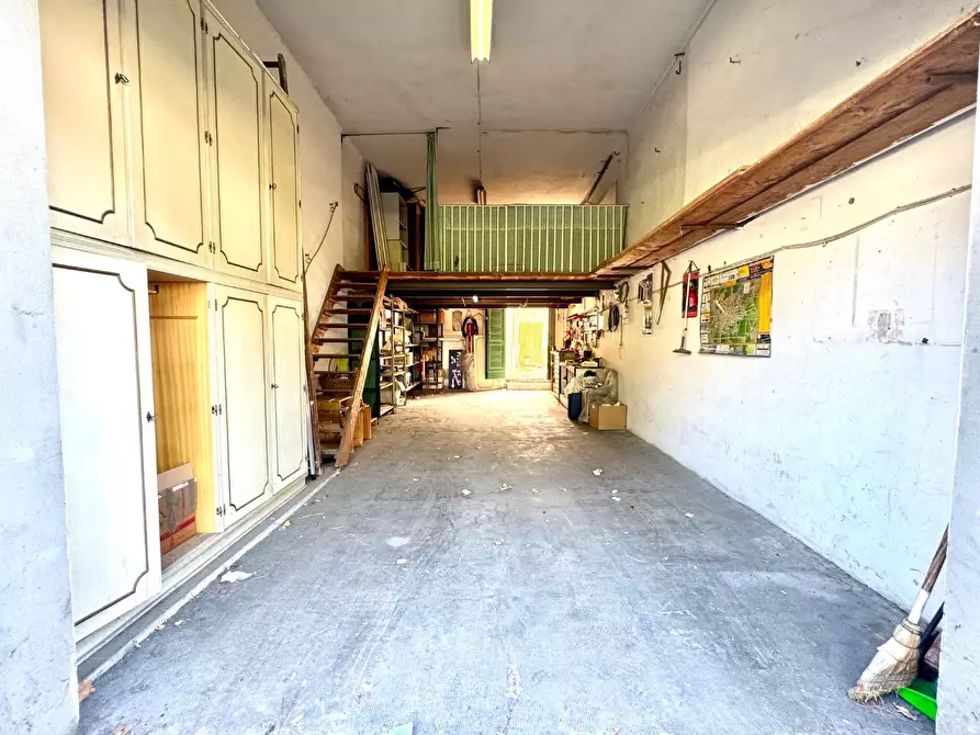 Immagine 42 di Appartamento in vendita  a Empoli