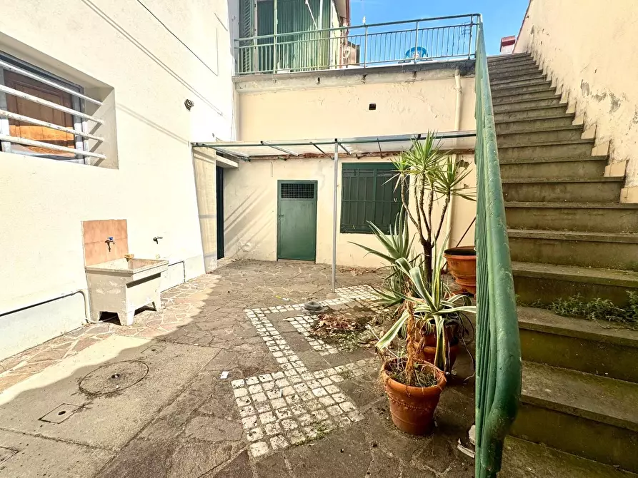Immagine 40 di Appartamento in vendita  a Empoli