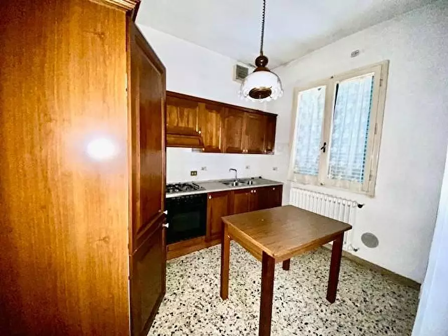 Immagine 7 di Appartamento in vendita  a Montecatini Terme