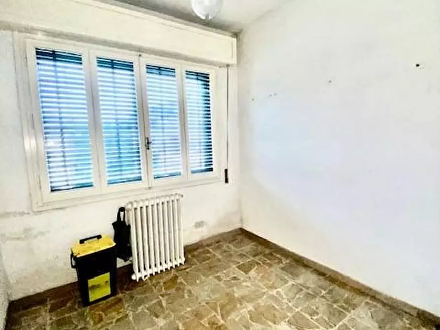 Immagine 18 di Appartamento in vendita  a Montecatini Terme