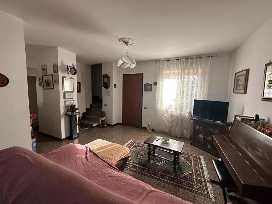 Immagine 4 di Villetta a schiera in vendita  a Santo Stefano Di Magra