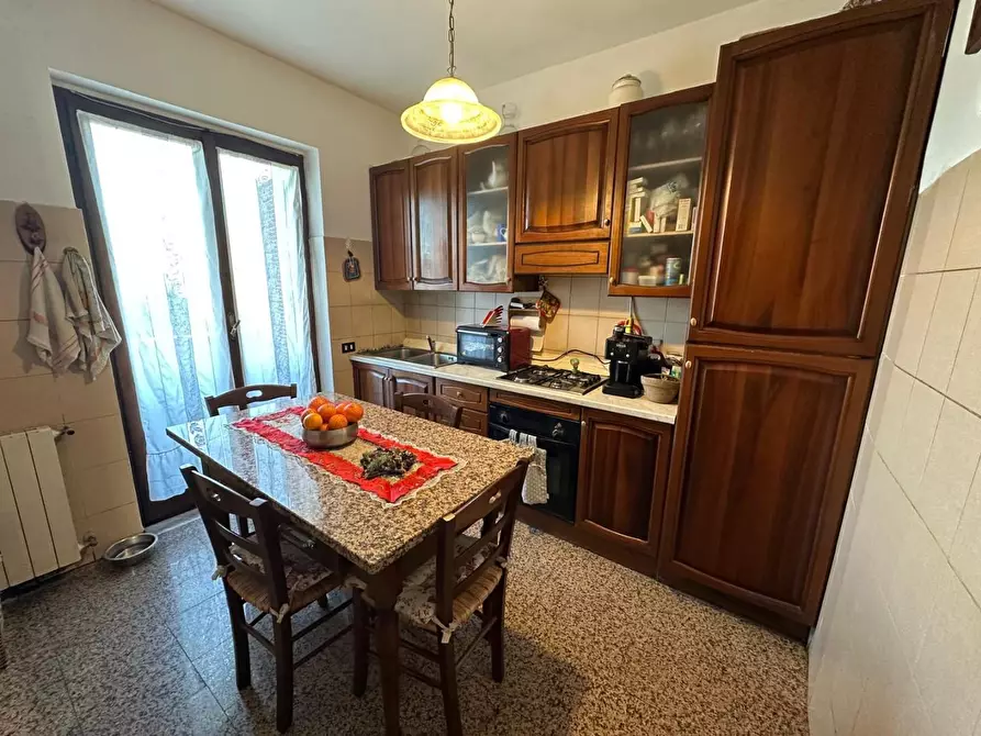 Immagine 10 di Villetta a schiera in vendita  a Santo Stefano Di Magra