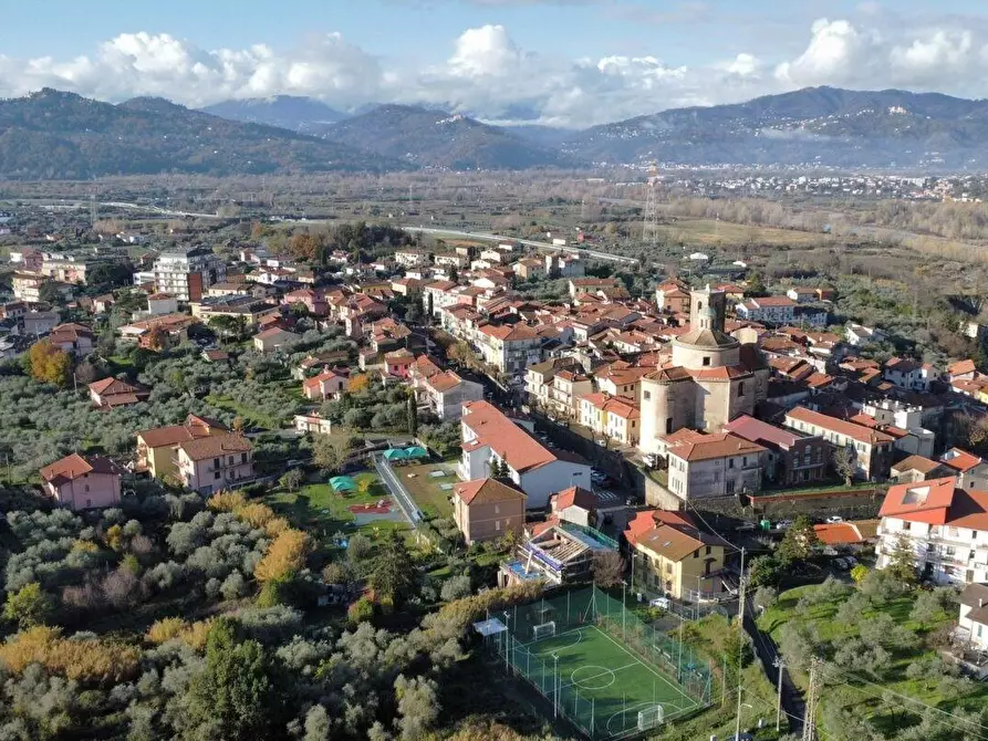 Immagine 32 di Villetta a schiera in vendita  a Santo Stefano Di Magra