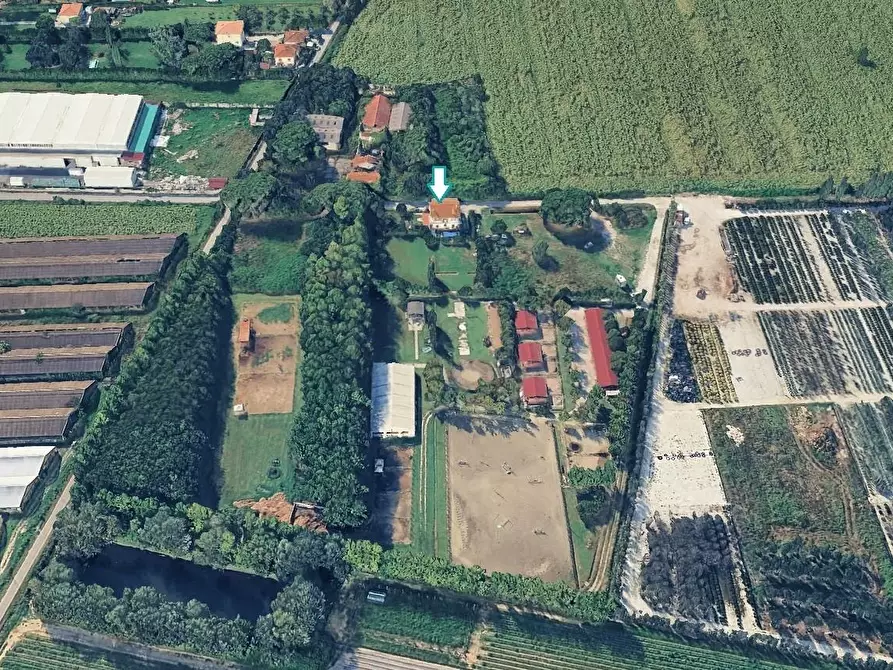 Immagine 1 di Villa in vendita  a San Giuliano Terme