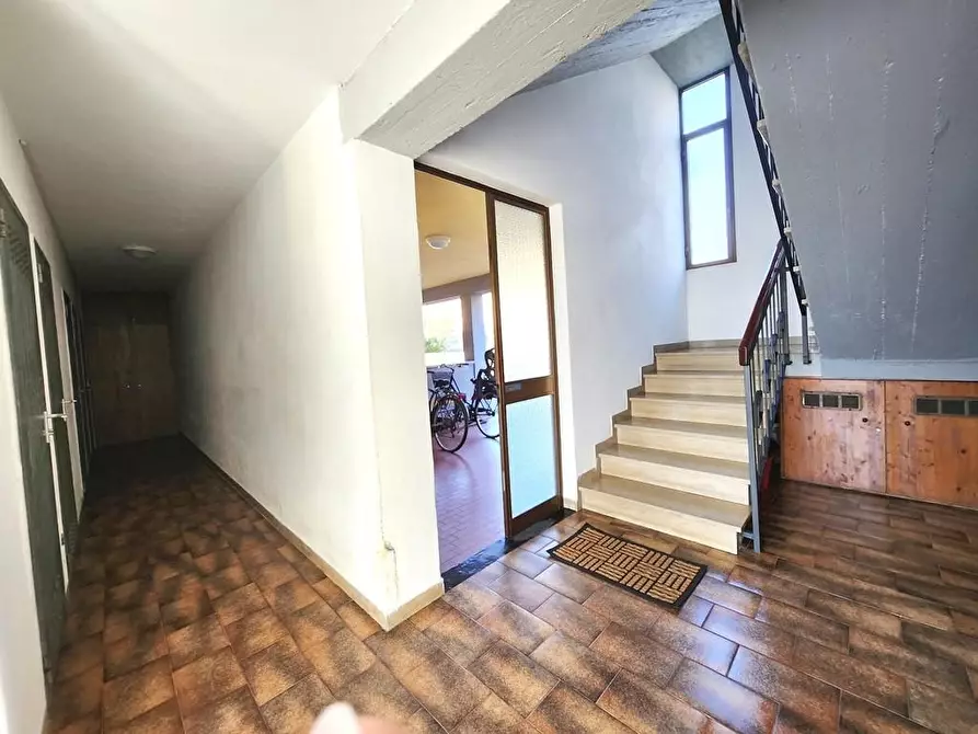 Immagine 19 di Appartamento in vendita  a Lucca