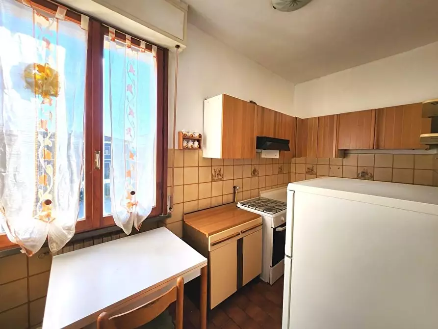 Immagine 8 di Appartamento in vendita  a Lucca