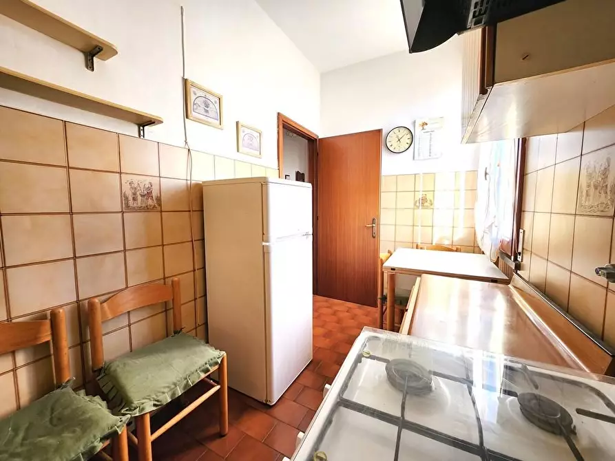 Immagine 7 di Appartamento in vendita  a Lucca