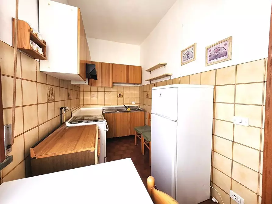 Immagine 9 di Appartamento in vendita  a Lucca