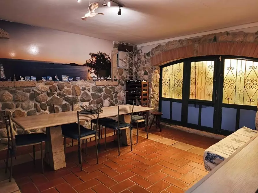 Immagine 29 di Casa indipendente in vendita  a Ameglia