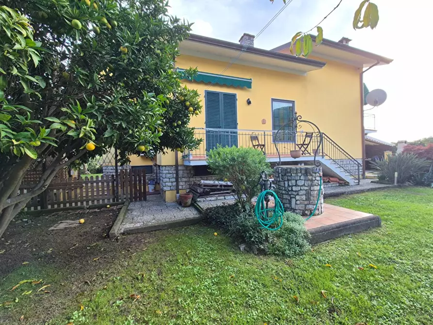 Immagine 68 di Casa indipendente in vendita  a Ameglia