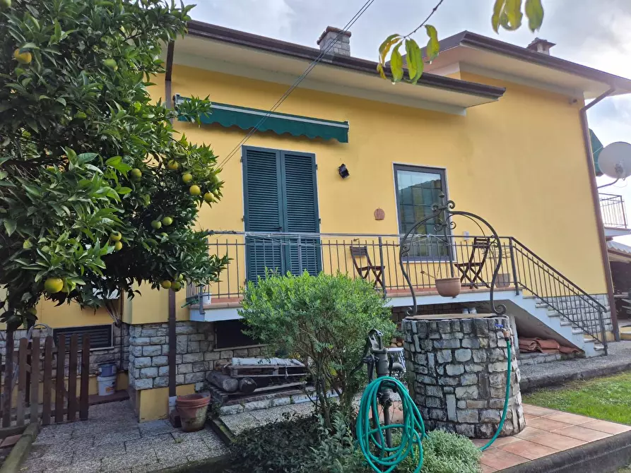 Immagine 67 di Casa indipendente in vendita  a Ameglia