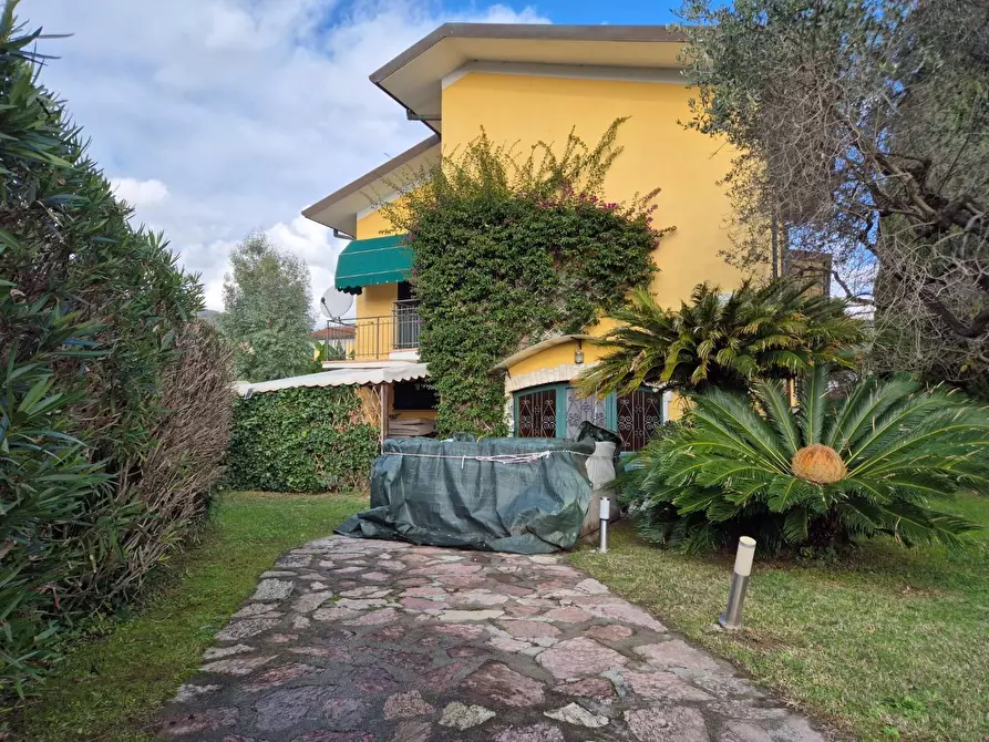Immagine 66 di Casa indipendente in vendita  a Ameglia