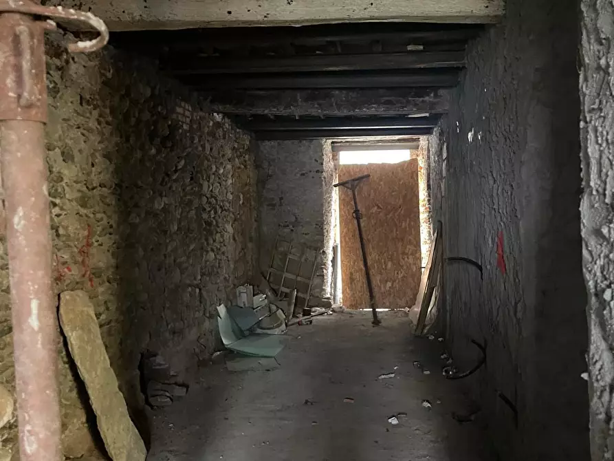 Immagine 18 di Appartamento in vendita  a Massa