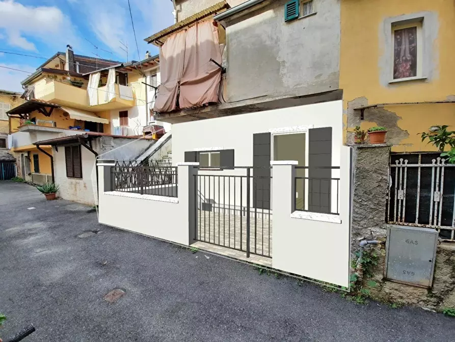 Immagine 12 di Appartamento in vendita  a Massa