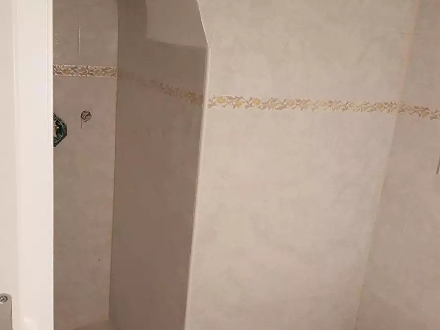 Immagine 4 di Ufficio in vendita  a Calci