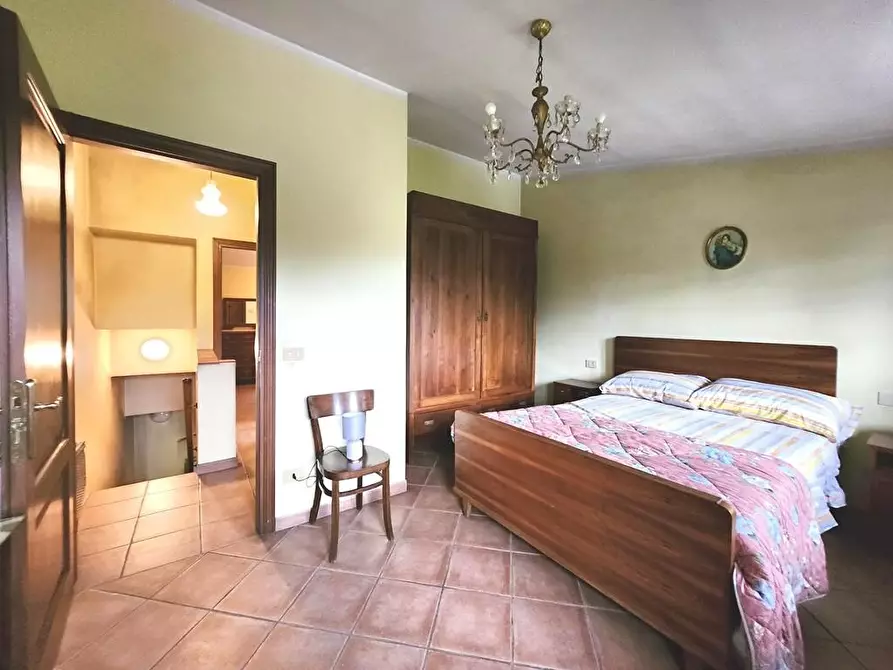 Immagine 14 di Villa in vendita  a Capannori