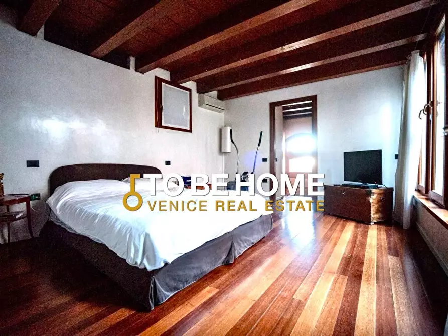 Immagine 37 di Mansarda in vendita  a Vicenza