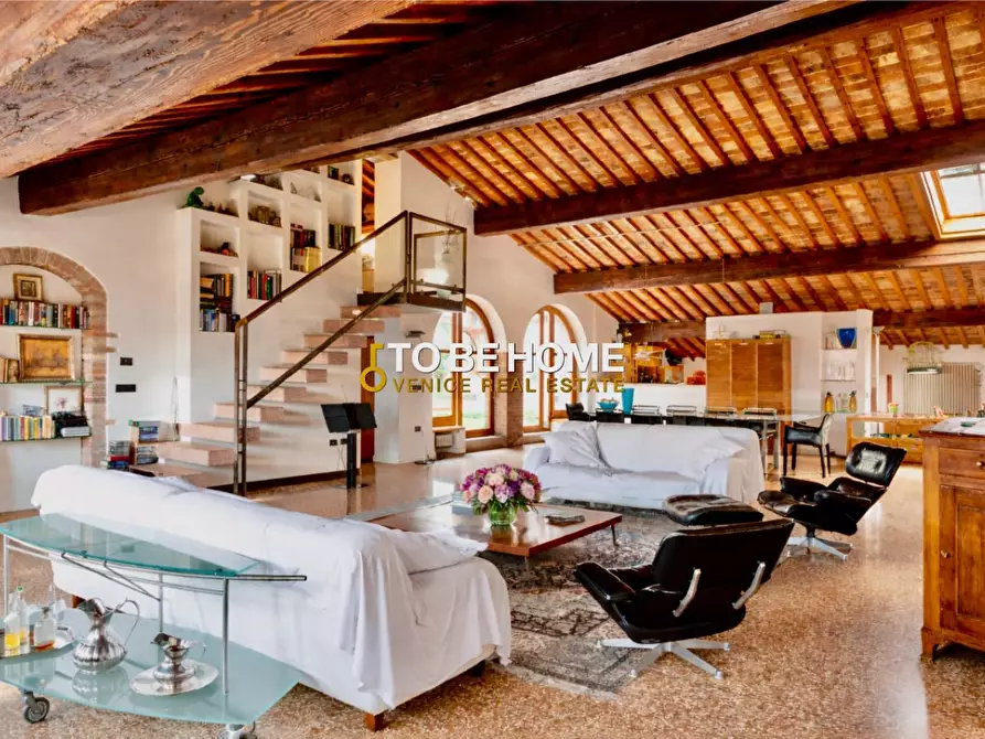 Immagine 8 di Mansarda in vendita  a Vicenza