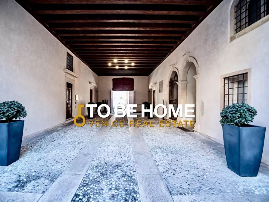 Immagine 6 di Mansarda in vendita  a Vicenza