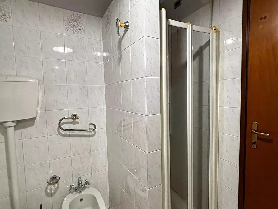 Immagine 12 di Appartamento in vendita  a Viareggio