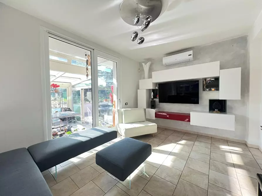 Immagine 19 di Villa in vendita  a Empoli