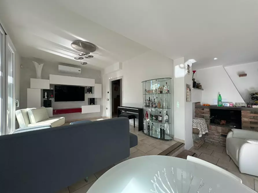 Immagine 21 di Villa in vendita  a Empoli