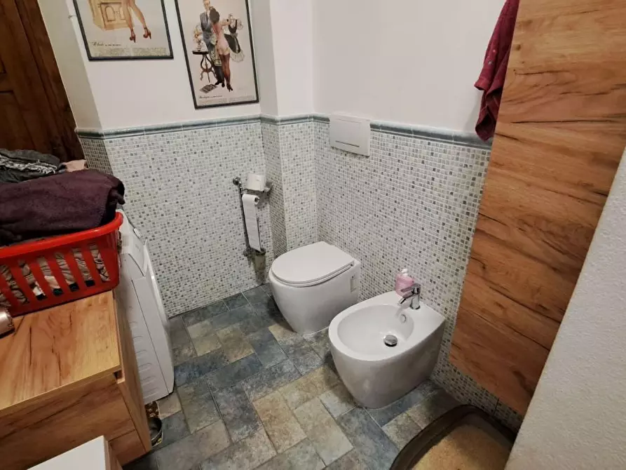 Immagine 15 di Appartamento in vendita  a Rosignano Marittimo