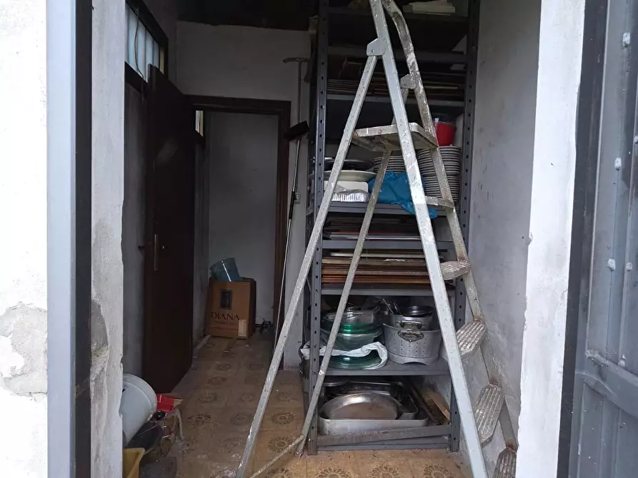 Immagine 5 di Locale commerciale in vendita  a Altopascio