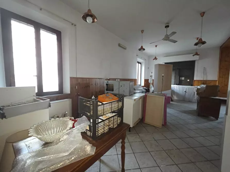 Immagine 12 di Locale commerciale in vendita  a Altopascio