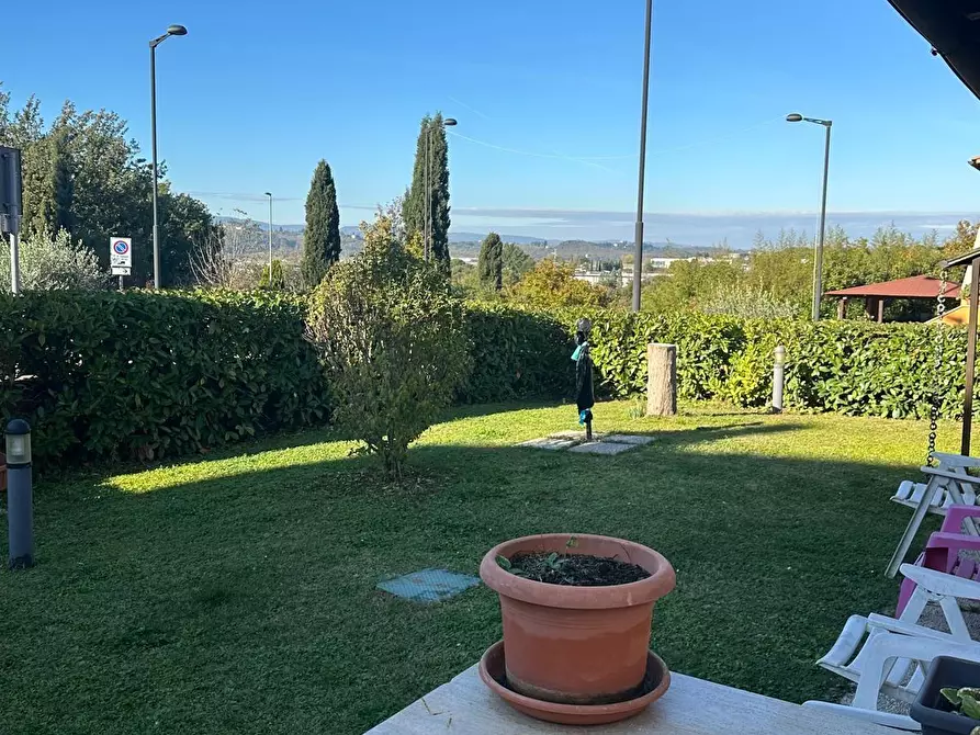 Immagine 4 di Casa semindipendente in vendita  a Poggibonsi