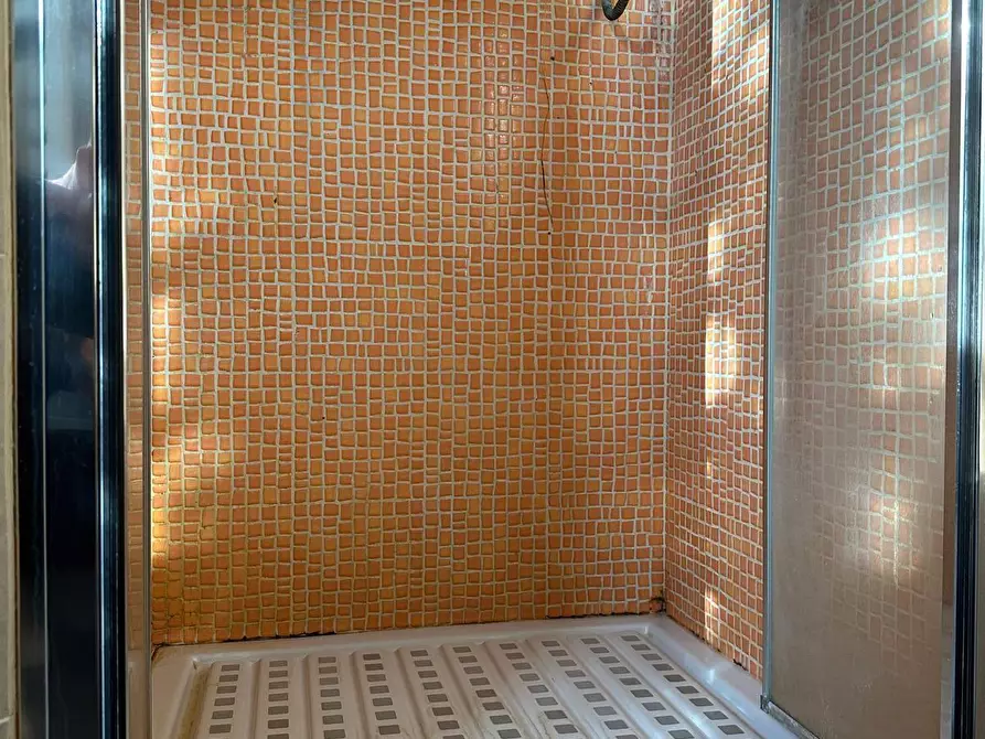 Immagine 31 di Casa semindipendente in vendita  a Poggibonsi