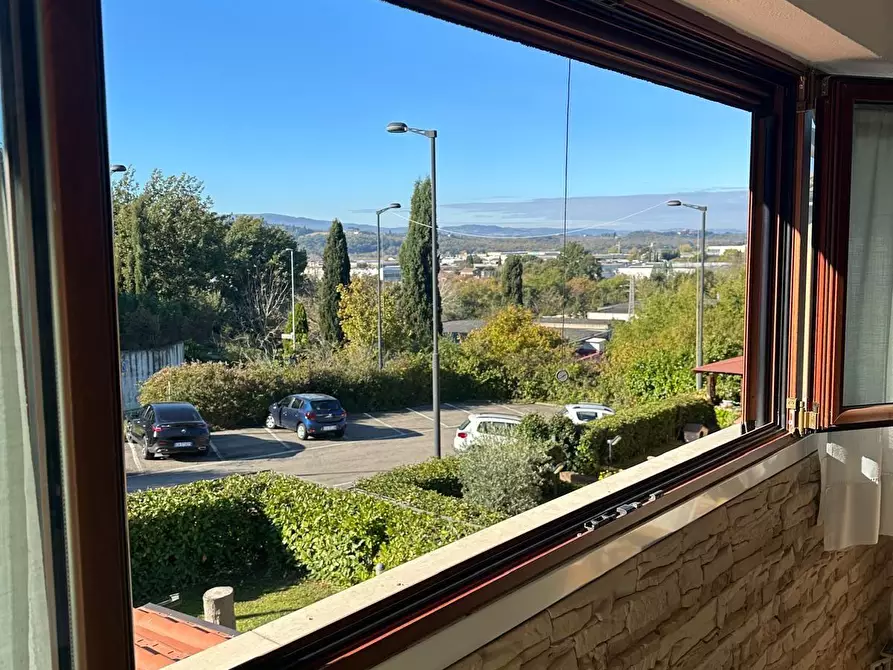 Immagine 6 di Casa semindipendente in vendita  a Poggibonsi