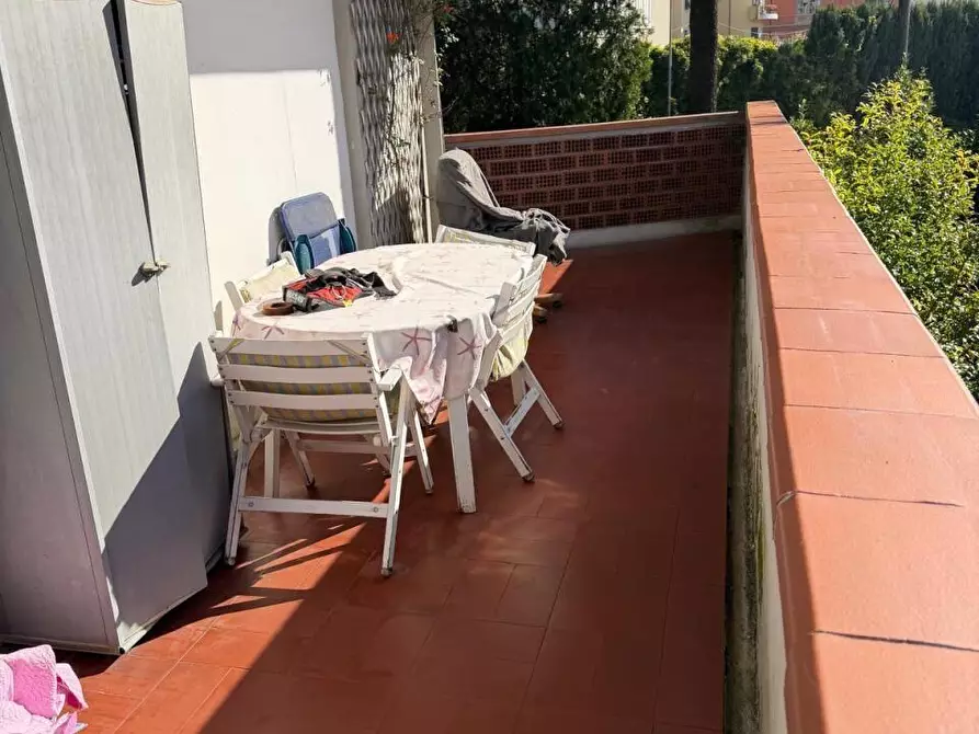 Immagine 31 di Palazzo in vendita  a Carrara