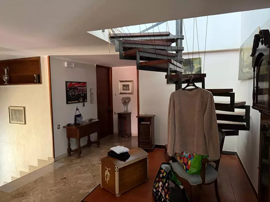 Immagine 24 di Palazzo in vendita  a Carrara