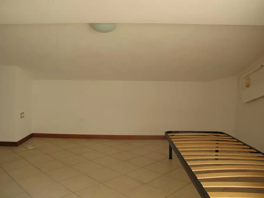 Immagine 18 di Appartamento in vendita  a Capraia E Limite