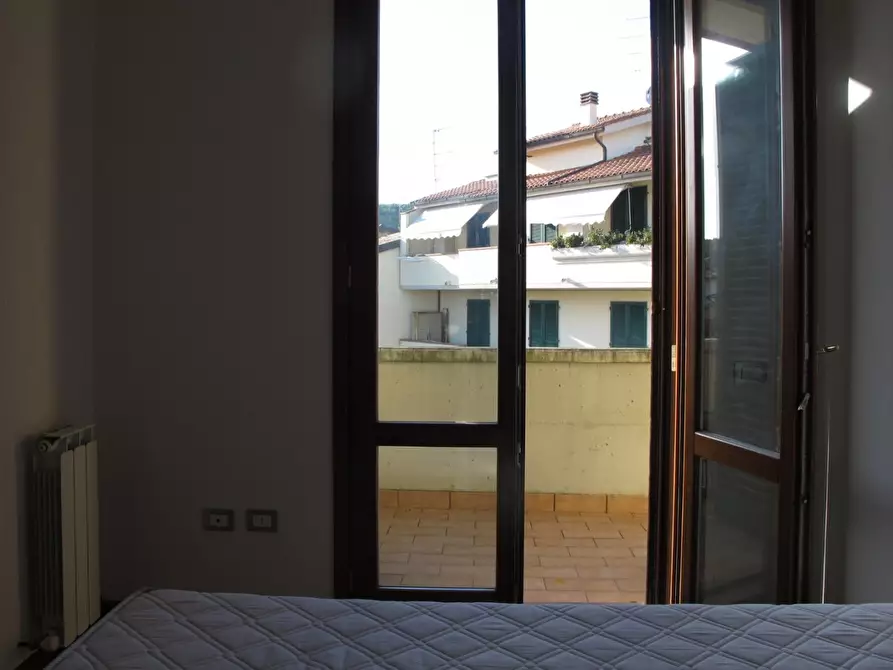 Immagine 11 di Appartamento in vendita  a Capraia E Limite