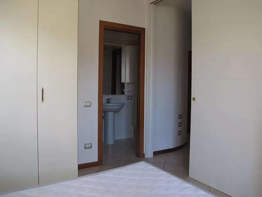 Immagine 9 di Appartamento in vendita  a Capraia E Limite