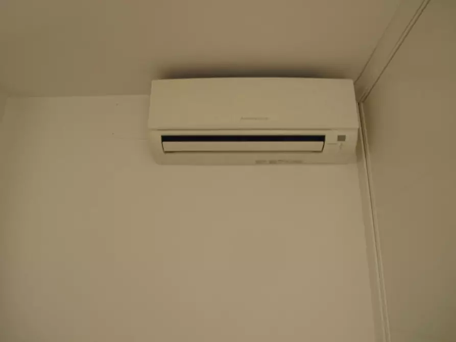 Immagine 19 di Appartamento in vendita  a Capraia E Limite