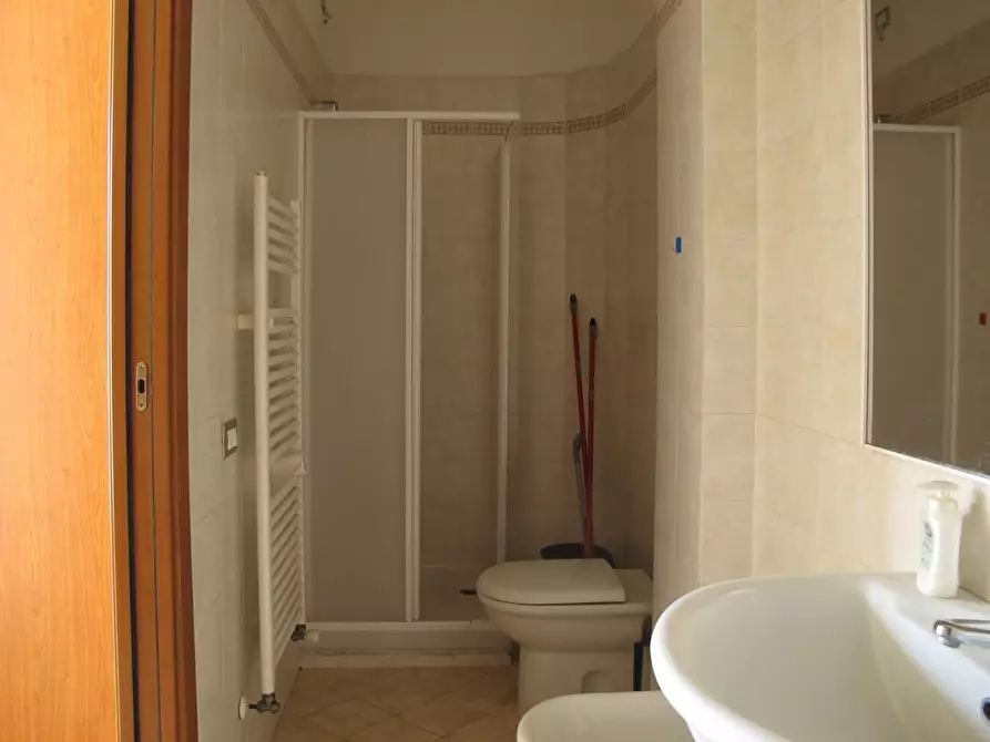 Immagine 12 di Appartamento in vendita  a Capraia E Limite