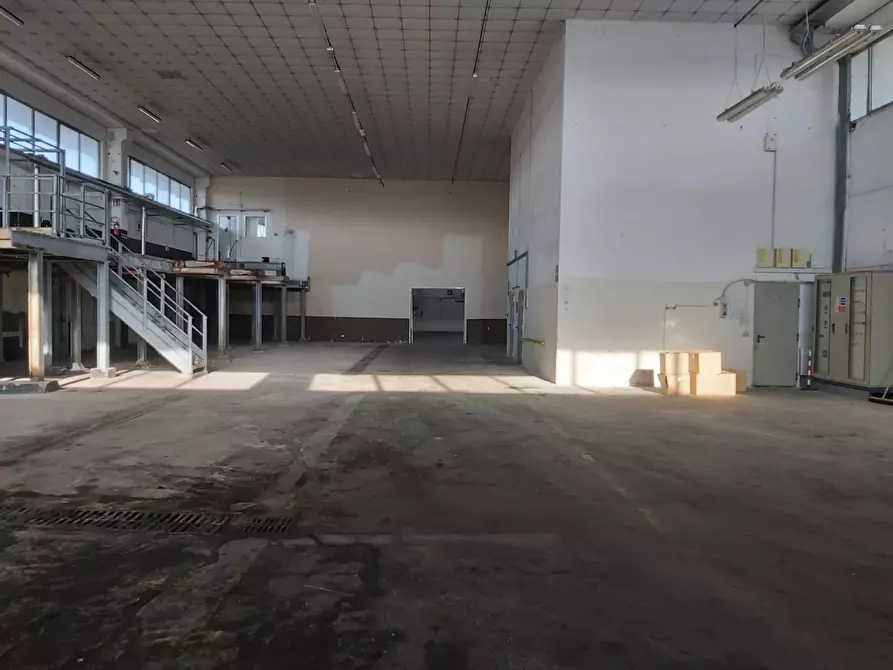 Immagine 5 di Capannone industriale in affitto  a Castelfranco Di Sotto